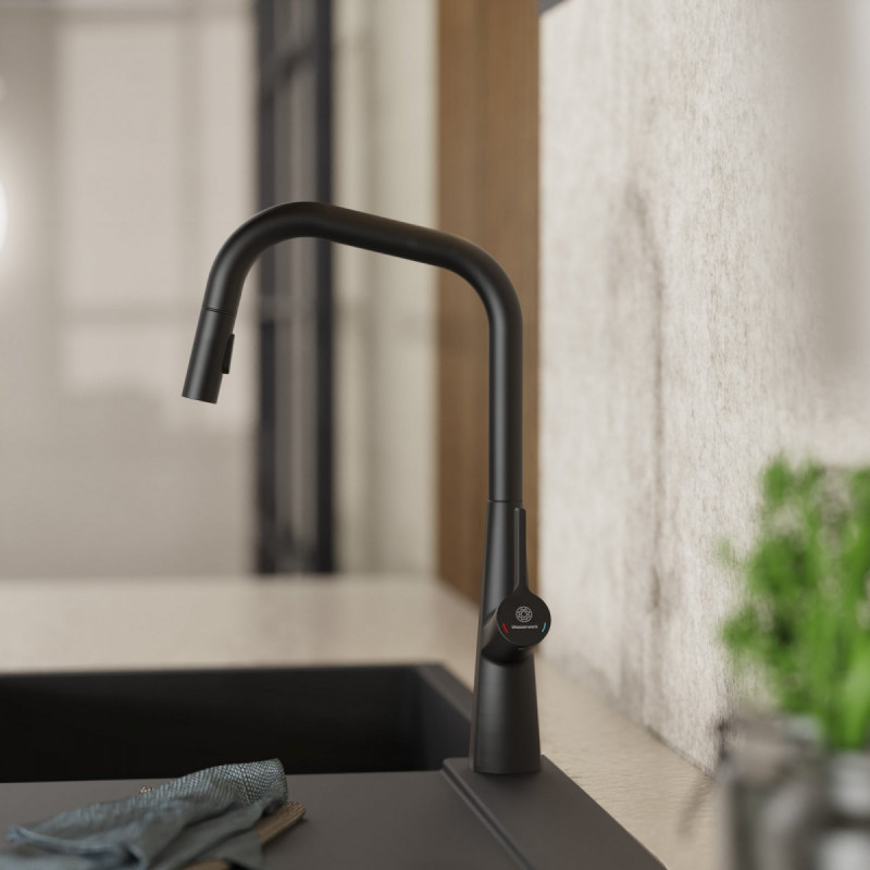 WK 9 Edge in black, Kitchen Faucet with edged spout and pull-down spray