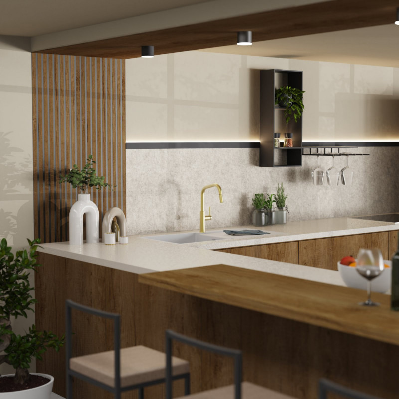 WK 13 Edge in goudkleurige look, Keukenkraan met hoekige uitloop en uittrekbare sproeier